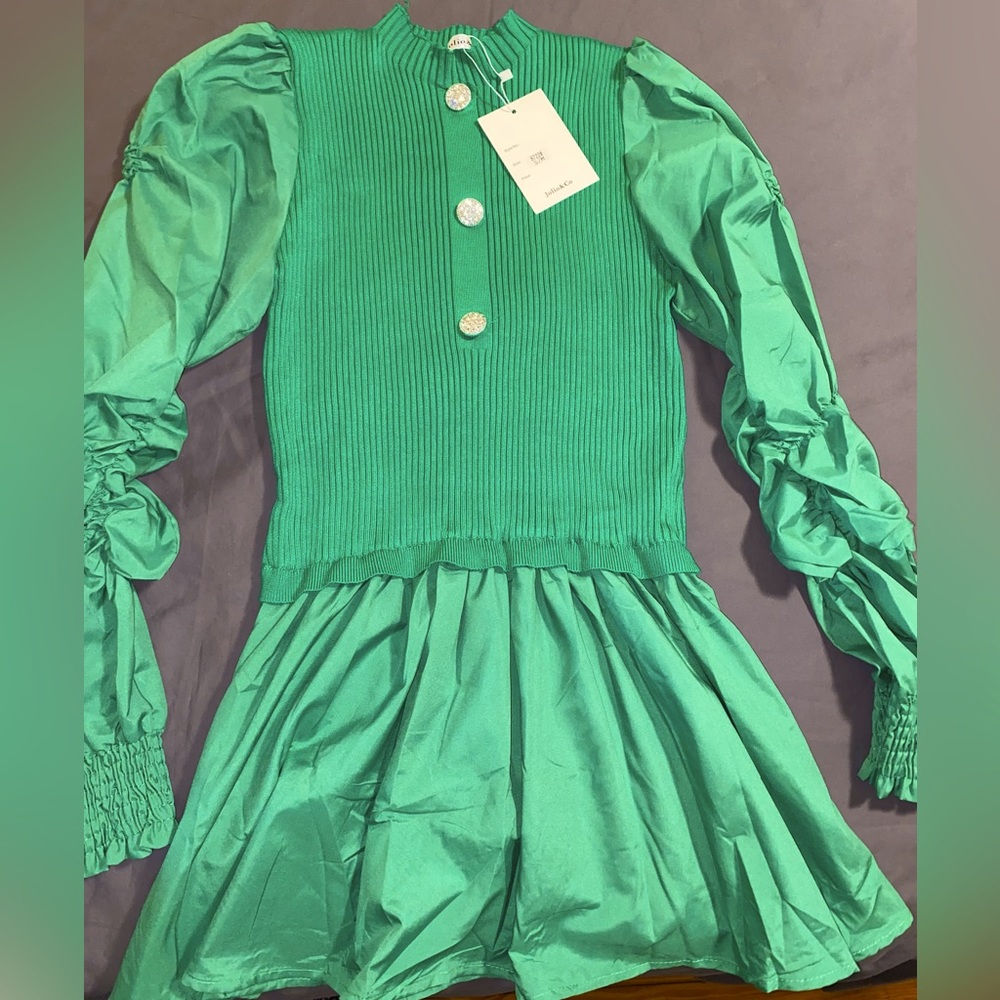 Never worn Jolio&Co green cable kit/chiffon minidress w rhinestone buttons